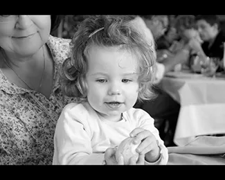Photographie de portrait à l’œuf de Pâques